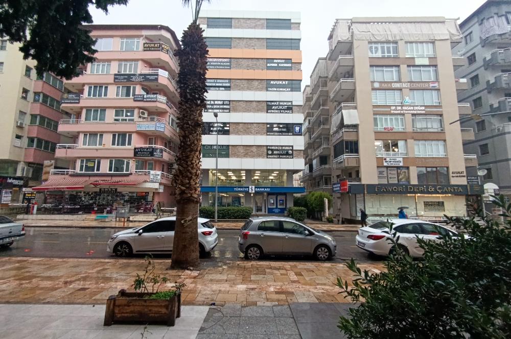 C21 LOFT'TAN SALTAK CADDESİNDE KİRALIK OFİS.