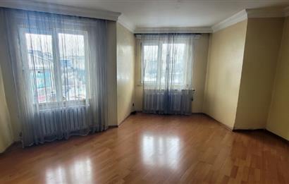 ÇEKMEKÖY ÇAVUŞBAŞI CADDESİNDE FIRSAT DAİRE