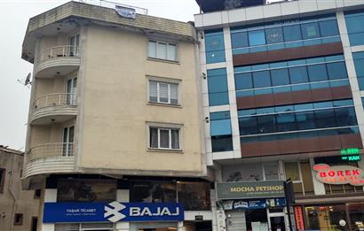 ÇEKMEKÖY ÇAVUŞBAŞI CADDESİNDE FIRSAT DAİRE
