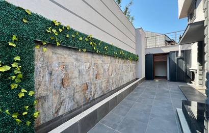 Uskumruköy'de Site İçinde, Şerefiyesi Yüksek, 4+2 Kiralık Villa