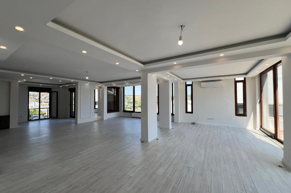 Uskumruköy'de Site İçinde, Şerefiyesi Yüksek, 4+2 Kiralık Villa