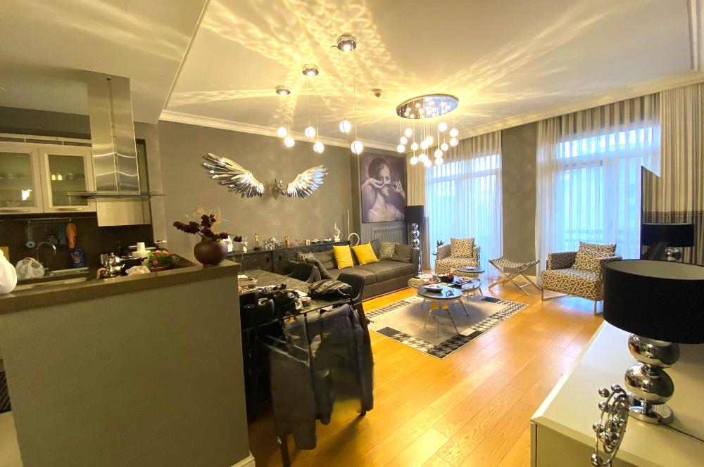 EMAAR SQUARE'DA MİMARİ DEKORASYONLU SATILIK 2+1 DAİRE