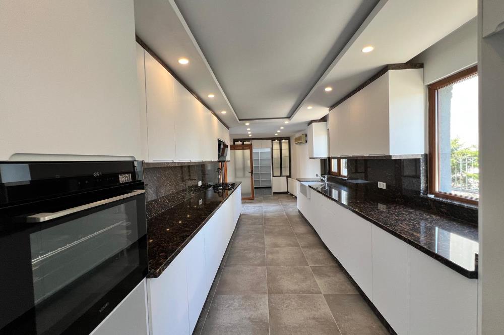 Uskumruköy'de Site İçinde, Şerefiyesi Yüksek, 4+2 Kiralık Villa