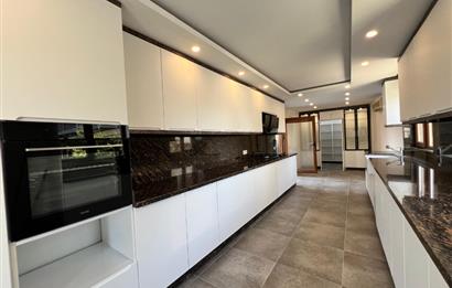 Uskumruköy'de Site İçinde, Şerefiyesi Yüksek, 4+2 Kiralık Villa