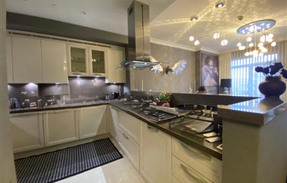 EMAAR SQUARE'DA MİMARİ DEKORASYONLU SATILIK 2+1 DAİRE