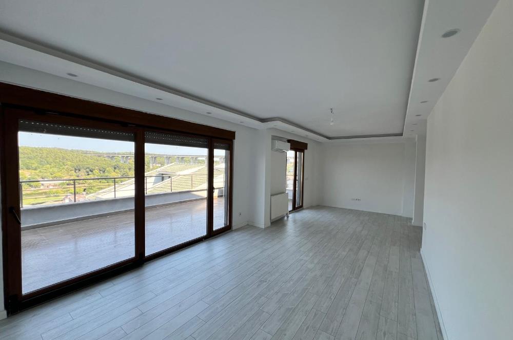 Uskumruköy'de Site İçinde, Şerefiyesi Yüksek, 4+2 Kiralık Villa