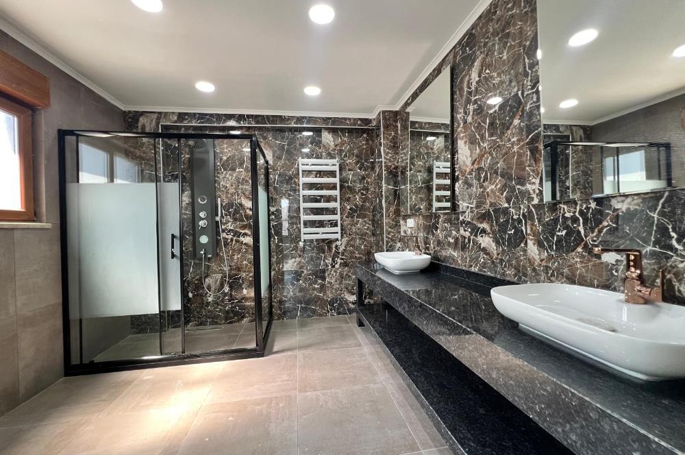 Uskumruköy'de Site İçinde, Şerefiyesi Yüksek, 4+2 Kiralık Villa