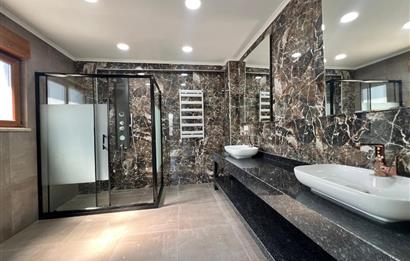 Uskumruköy'de Site İçinde, Şerefiyesi Yüksek, 4+2 Kiralık Villa