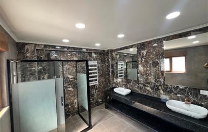 Uskumruköy'de Site İçinde, Şerefiyesi Yüksek, 4+2 Kiralık Villa