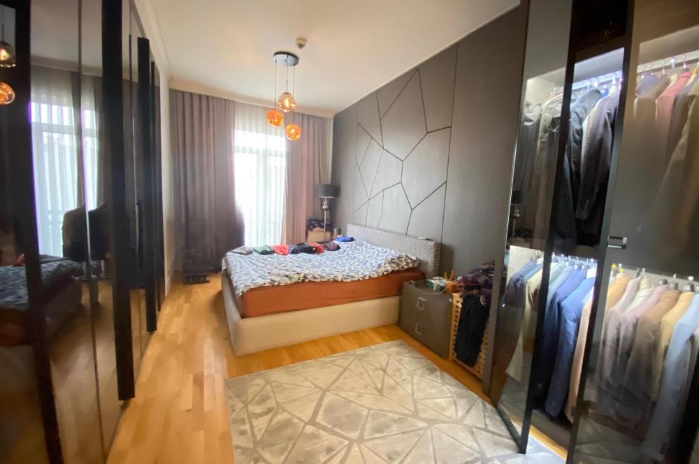 EMAAR SQUARE'DA MİMARİ DEKORASYONLU SATILIK 2+1 DAİRE