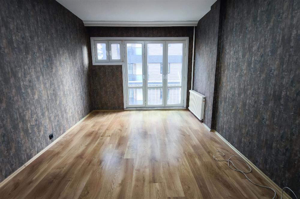 Caddebostan Bağdat Caddesi Üzerinde Kiralık Bakımlı 4+1 Hem Konut Hem İşyeri