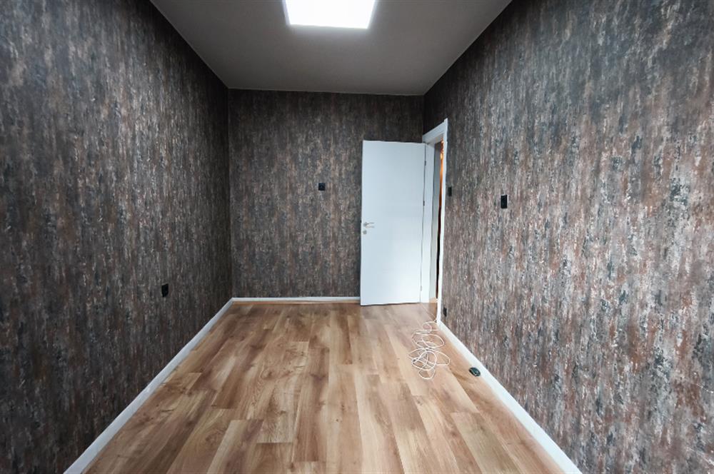 Caddebostan Bağdat Caddesi Üzerinde Kiralık Bakımlı 4+1 Hem Konut Hem İşyeri