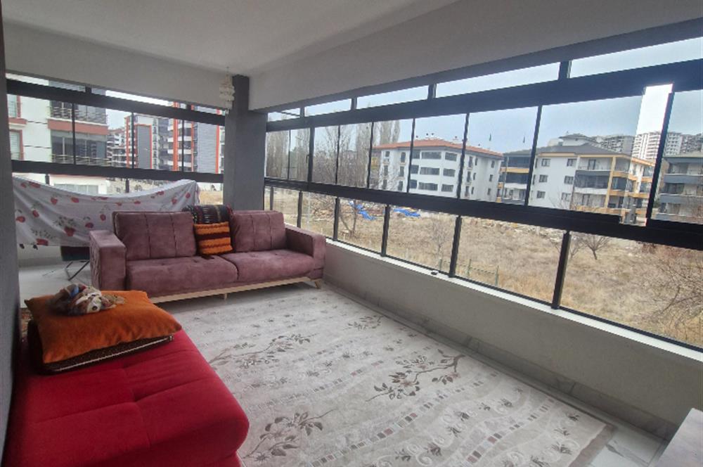 GÖLBAŞI BAHÇELİEVLER'DE 3+1 ARA KAT ULTRA LÜKS SATILIK DAİRE 