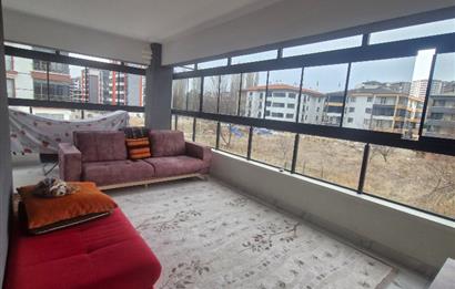 GÖLBAŞI BAHÇELİEVLER'DE 3+1 ARA KAT ULTRA LÜKS SATILIK DAİRE 