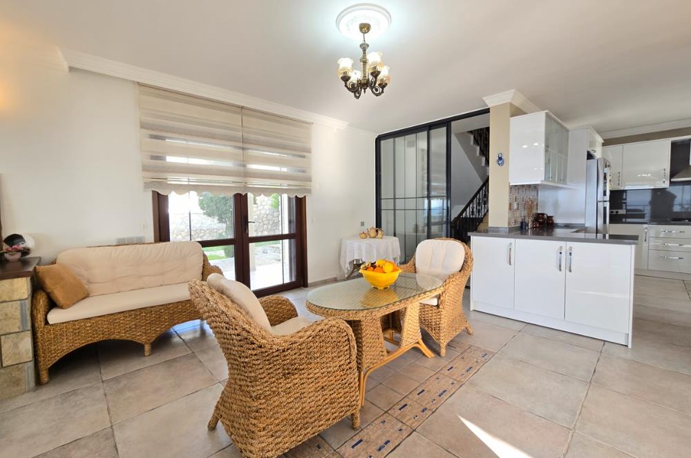 BODRUM YALIKAVAK SEBA PRESTİJ SİTESİNDE DENİZ MANZARALI LÜKS VİLLA