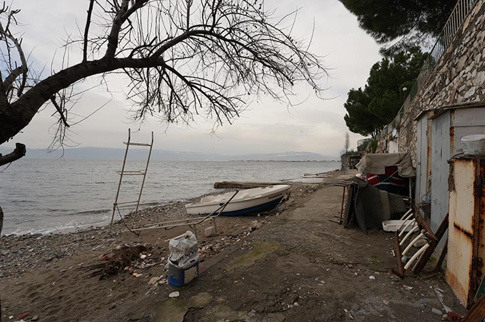 Kordona Cephe Denize Direkt Tüp Geçitli Studio Daire