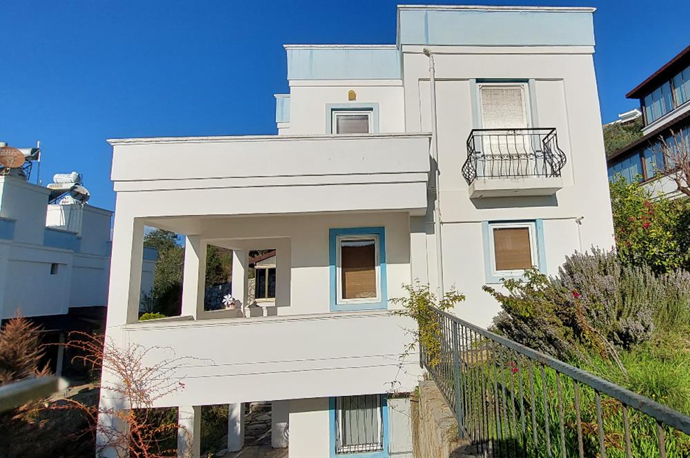 Bodrum-Adabükü kiralık üst dubleks daire