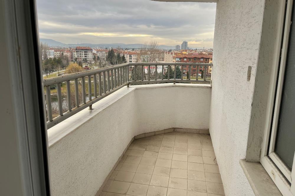 CENTURY 21 VİZYONDAN PORSUK MANZARALI SATILIK 3+1 DAİRE