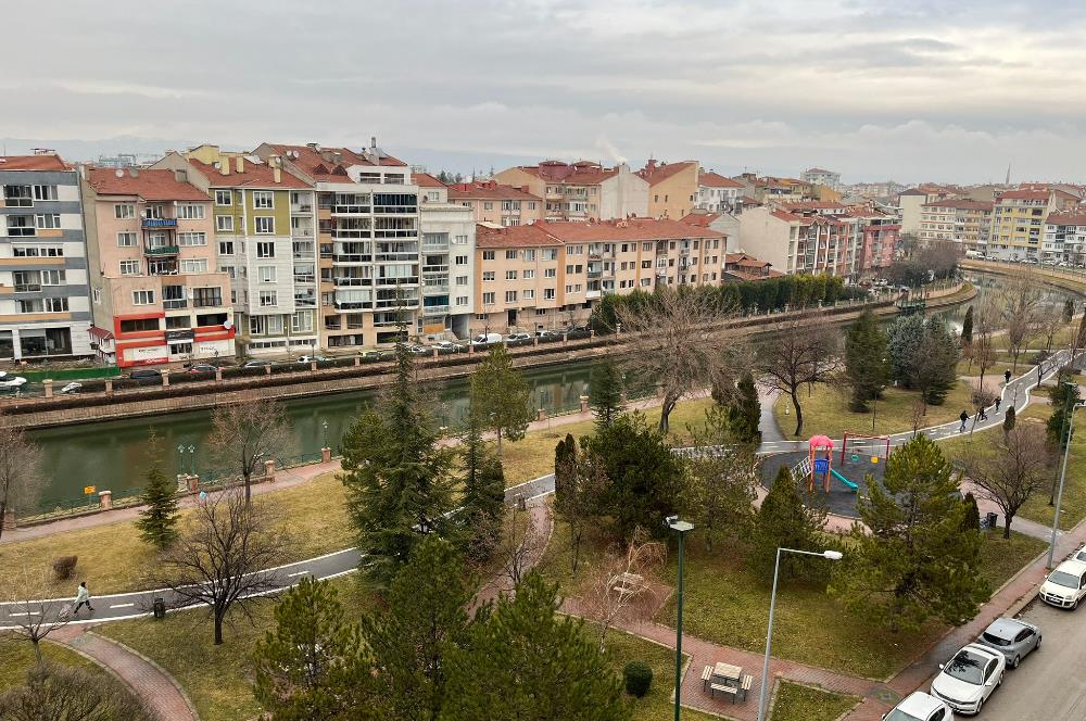 CENTURY 21 VİZYONDAN PORSUK MANZARALI SATILIK 3+1 DAİRE