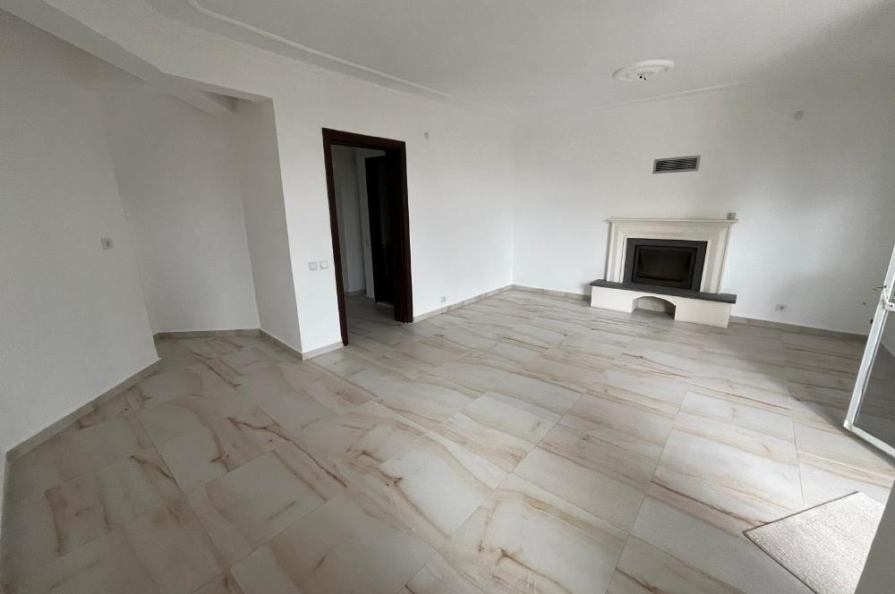 Bodrum Turgutreis'de Denize Sıfır Havuzlu Sitede Kiralık 3+1 Dubleks Daire