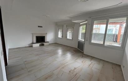 Bodrum Turgutreis'de Denize Sıfır Havuzlu Sitede Kiralık 3+1 Dubleks Daire