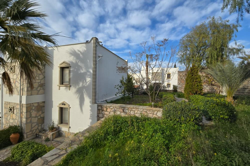 BODRUM YALIKAVAK SEBA PRESTİJ SİTESİNDE DENİZ MANZARALI LÜKS VİLLA