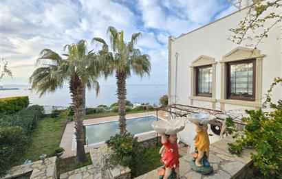 BODRUM YALIKAVAK SEBA PRESTİJ SİTESİNDE DENİZ MANZARALI LÜKS VİLLA