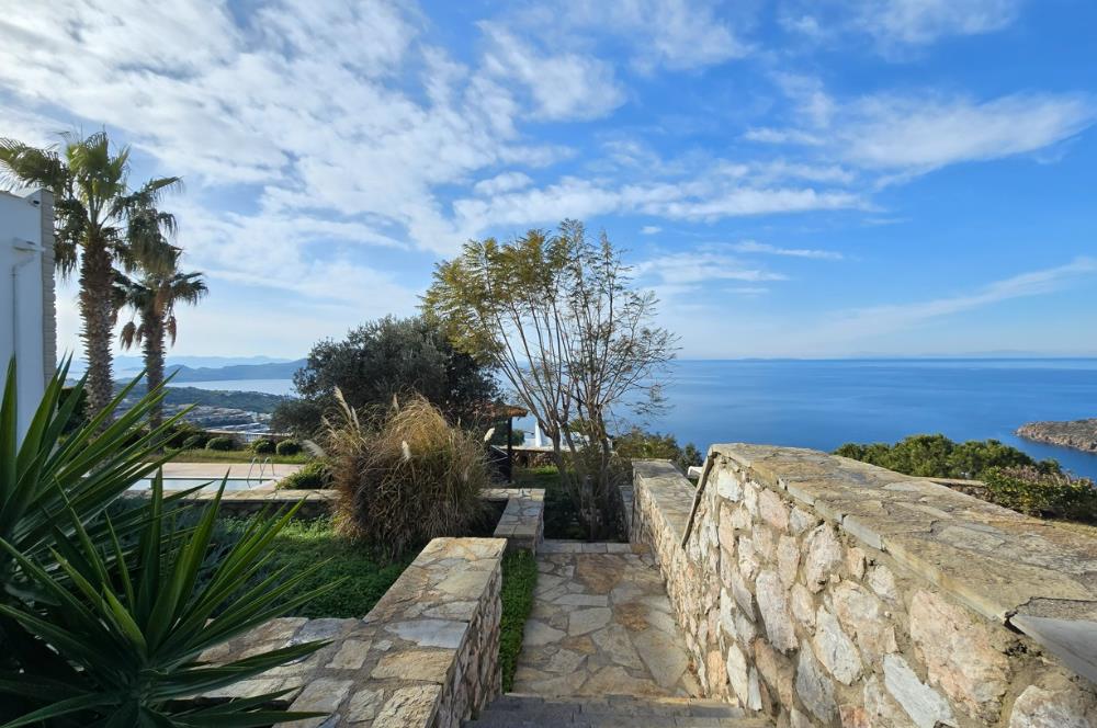 BODRUM YALIKAVAK SEBA PRESTİJ SİTESİNDE DENİZ MANZARALI LÜKS VİLLA