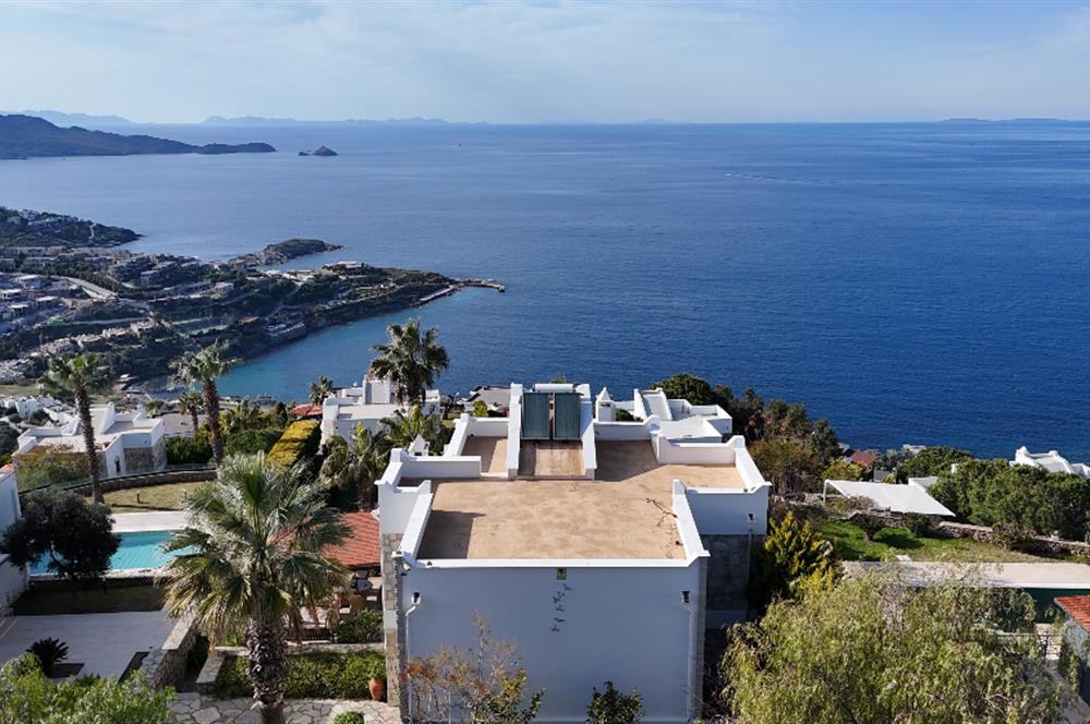 BODRUM YALIKAVAK SEBA PRESTİJ SİTESİNDE DENİZ MANZARALI LÜKS VİLLA