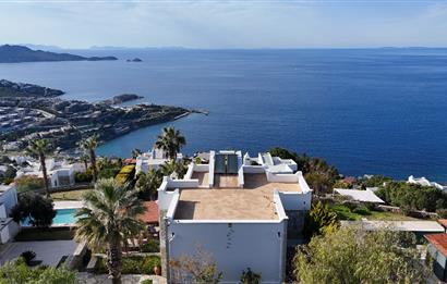 BODRUM YALIKAVAK SEBA PRESTİJ SİTESİNDE DENİZ MANZARALI LÜKS VİLLA