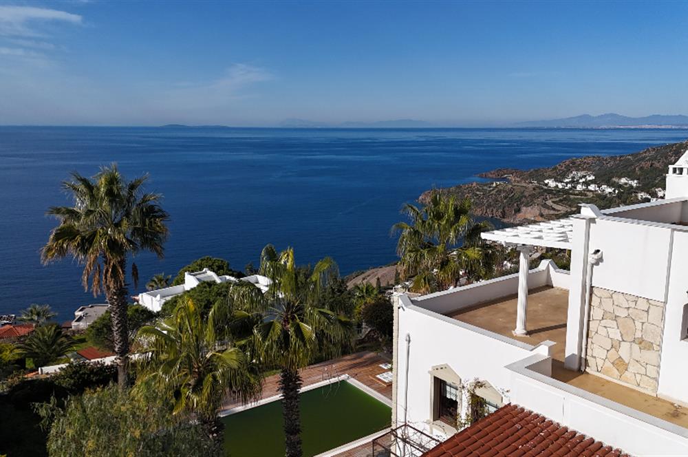 BODRUM YALIKAVAK SEBA PRESTİJ SİTESİNDE DENİZ MANZARALI LÜKS VİLLA