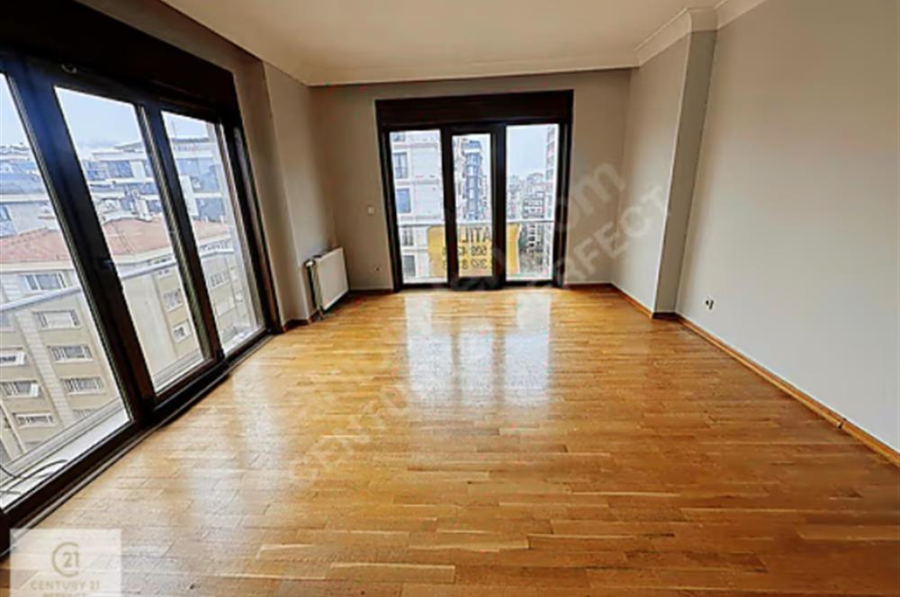 SUADİYE KAPTAN ARİF SOKAKTA SATILIK 3+1