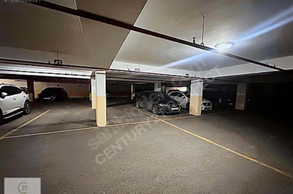 SUADİYE KAPTAN ARİF SOKAKTA SATILIK 3+1