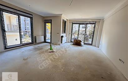 CADDEBOSTAN ÖMERPAŞA BAĞDAT CADDESİNE YAKIN BALKONLU SATILIK 3+1