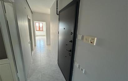 C21 BAL'DAN BANDIRMA CD ÜZERİNDE YENİLENMİŞ 2+1 KİRALIK DAİRE