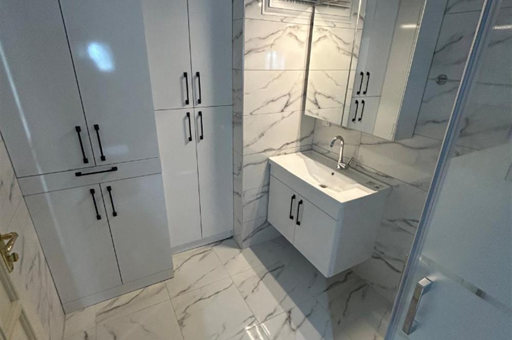 C21 BAL'DAN BANDIRMA CD ÜZERİNDE YENİLENMİŞ 2+1 KİRALIK DAİRE