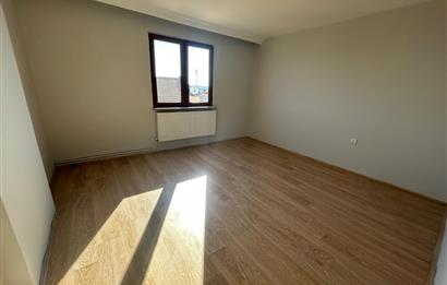 C21 BAL'DAN BANDIRMA CD ÜZERİNDE YENİLENMİŞ 2+1 KİRALIK DAİRE