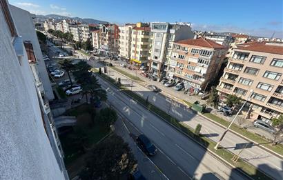 C21 BAL'DAN BANDIRMA CD ÜZERİNDE YENİLENMİŞ 2+1 KİRALIK DAİRE