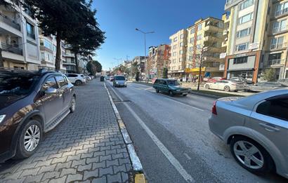 C21 BAL'DAN BANDIRMA CD ÜZERİNDE YENİLENMİŞ 2+1 KİRALIK DAİRE