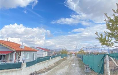 GÖKÇEHÜYÜK'TE OTURMUŞ SİTEDE 2+1 EVLİ SATILIK BAHÇE