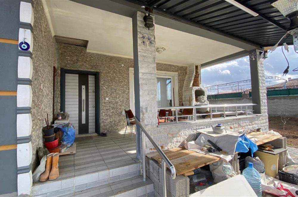 GÖKÇEHÜYÜK'TE OTURMUŞ SİTEDE 2+1 EVLİ SATILIK BAHÇE