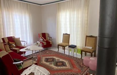 GÖKÇEHÜYÜK'TE OTURMUŞ SİTEDE 2+1 EVLİ SATILIK BAHÇE