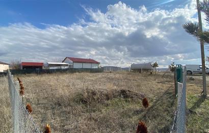 GÖKÇEHÜYÜK'TE KÖŞE PARSEL SATILIK BAHÇE