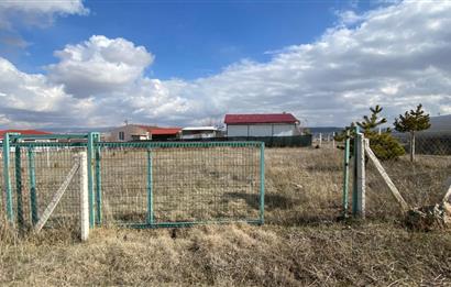 GÖKÇEHÜYÜK'TE KÖŞE PARSEL SATILIK BAHÇE