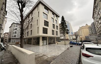 Gayrettepe'de sıfır binada oturmaya hazır kiralık daire