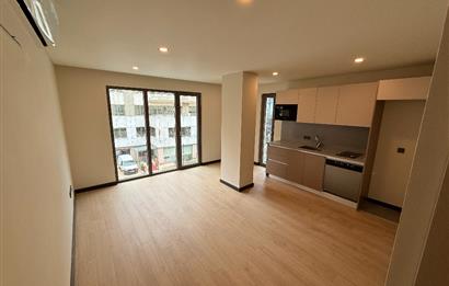 Gayrettepe'de metroya 5 dakika, oturmaya hazır kiralık daire