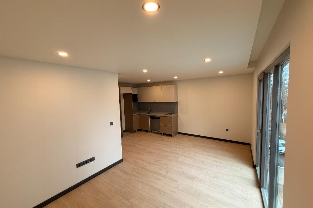 Gayrettepe'de sıfır binada oturmaya hazır kiralık daire