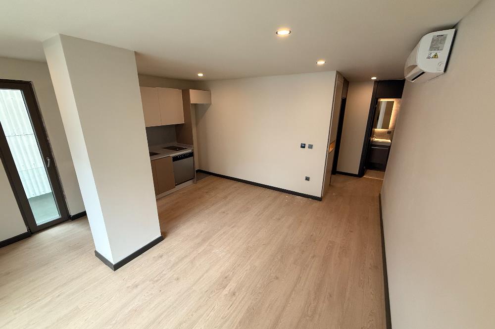 Gayrettepe'de metroya 5 dakika, oturmaya hazır kiralık daire