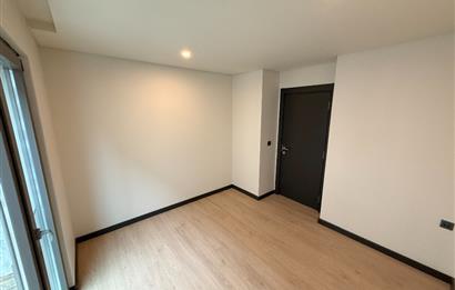 AVM ve Ulaşıma Yürüme Mesafesinde Sıfır Kiralık Daire