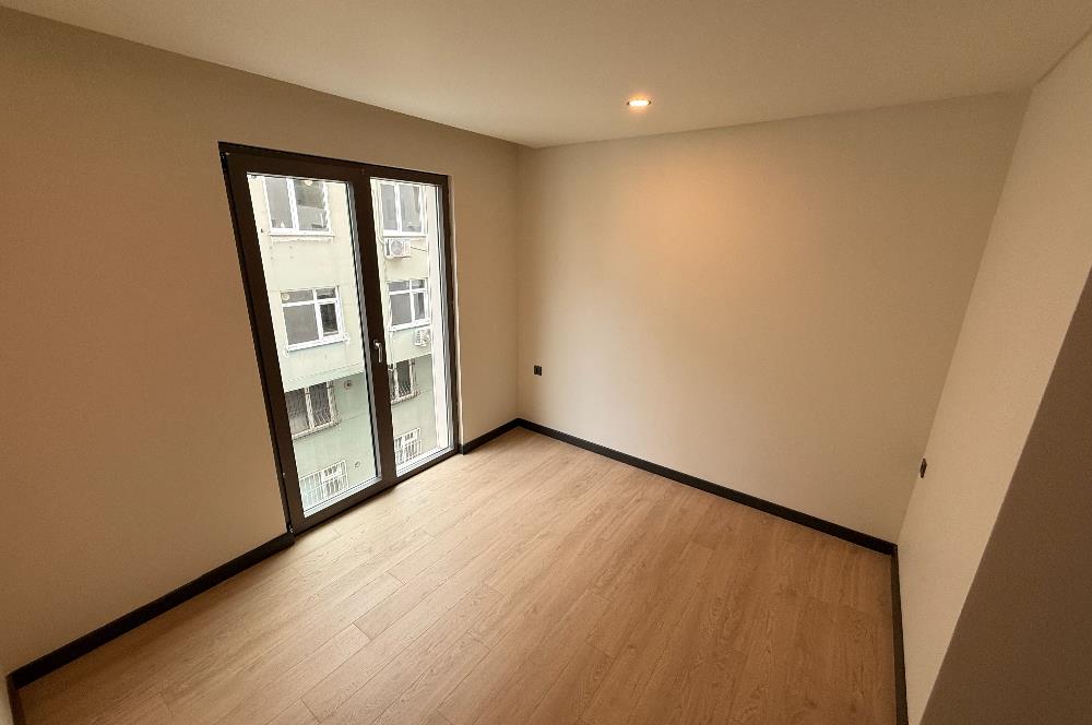 Gayrettepe'de metroya 5 dakika, oturmaya hazır kiralık daire